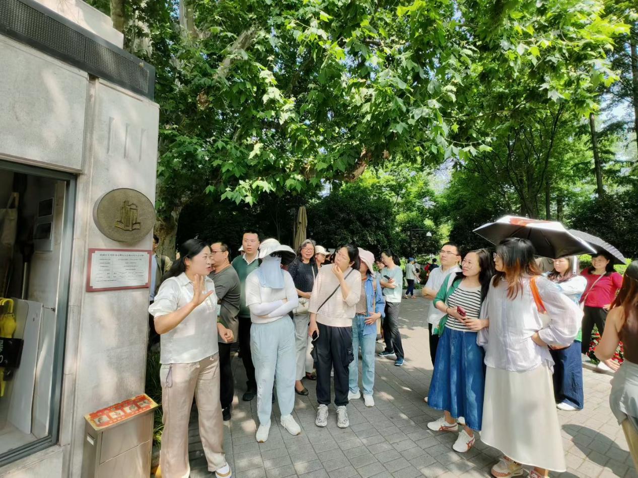 意昂体育2体育频道